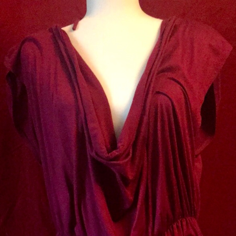 Renn draped cranberry top so cute medium